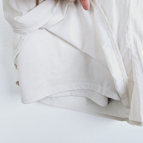 All in Motion Cream Translucent Tulip Shorts NWT, size XL - Picture 9 of 15